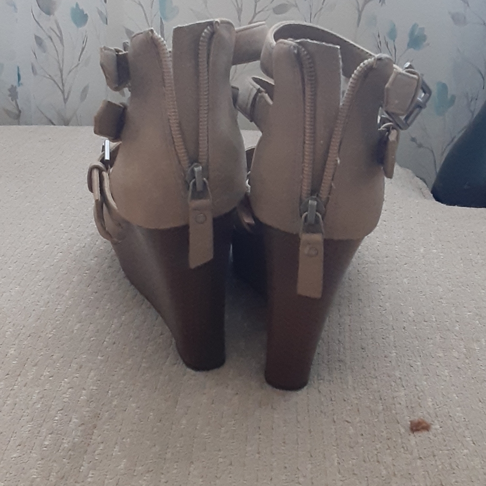 Wedges - Picture 2 of 2